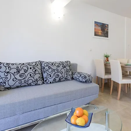 Nino 2 In By Interhome * Malinska