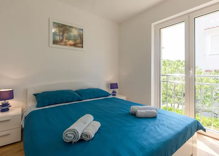 Nino 2 In By Interhome Malinska